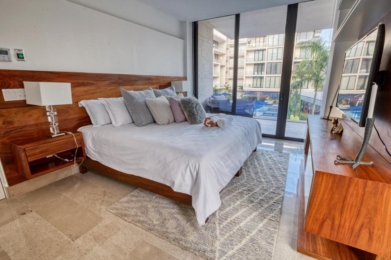 Astonishing With Balcony In A Private Complex With Pool And Gym Apartamento *