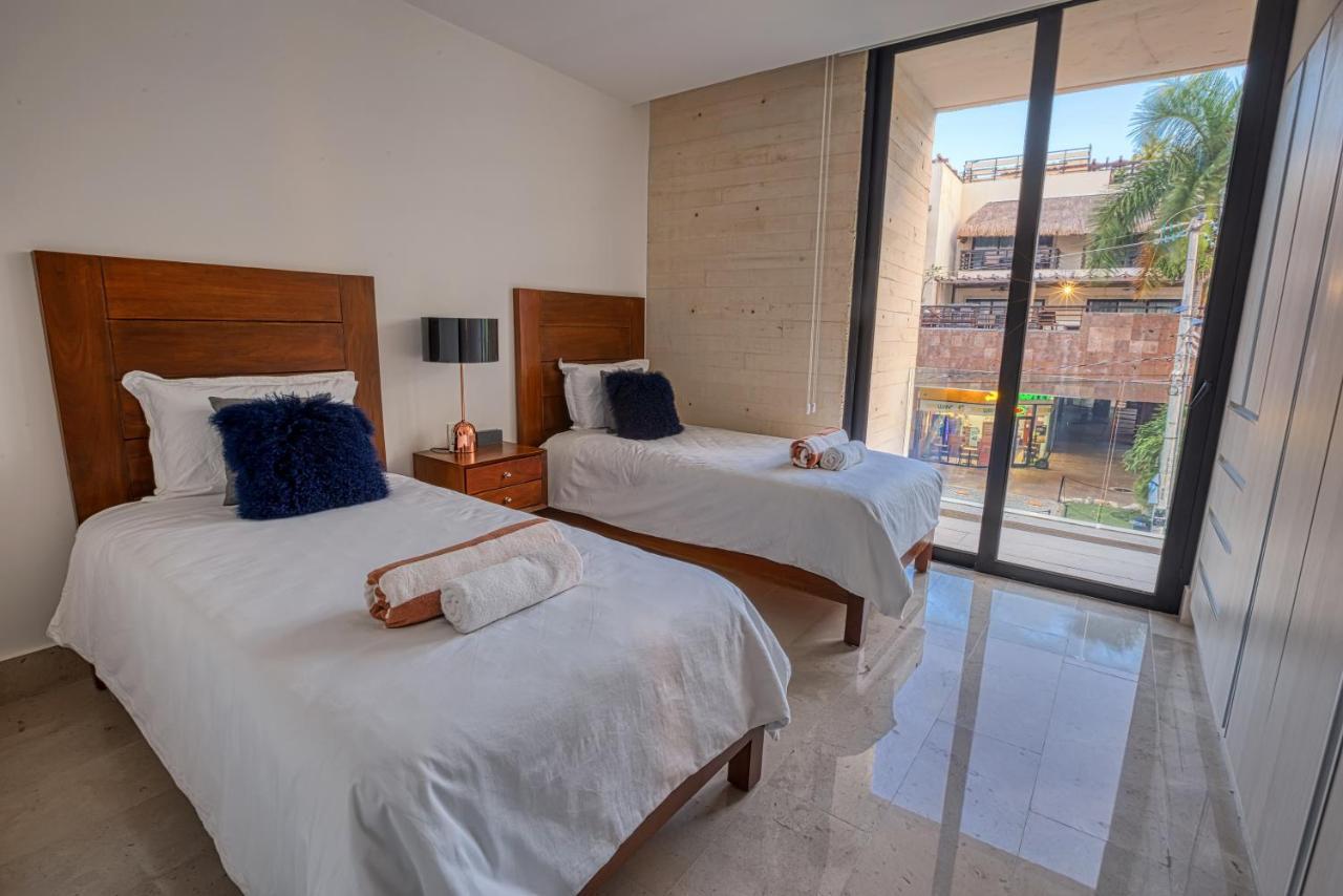 Astonishing With Balcony In A Private Complex With Pool And Gym Apartamento