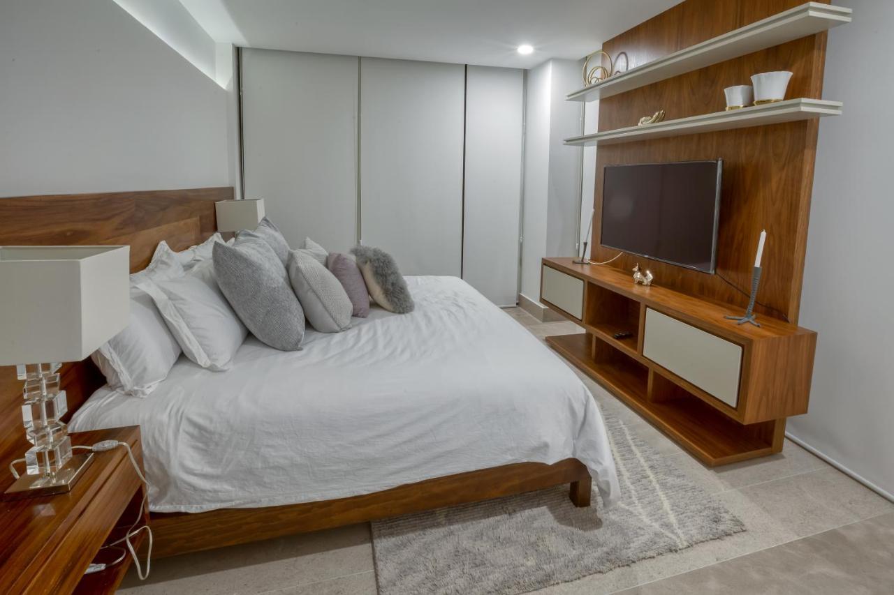 Astonishing With Balcony In A Private Complex With Pool And Gym Apartamento